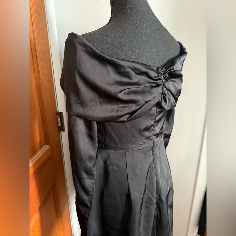 COMMENSE Off Shoulder Long Sleeve Overfold Mini Dress - Picture 9 of 15